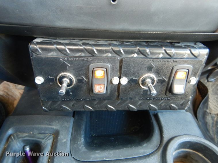 image for item DH6383 2012 Dodge Ram 5500 bucket truck