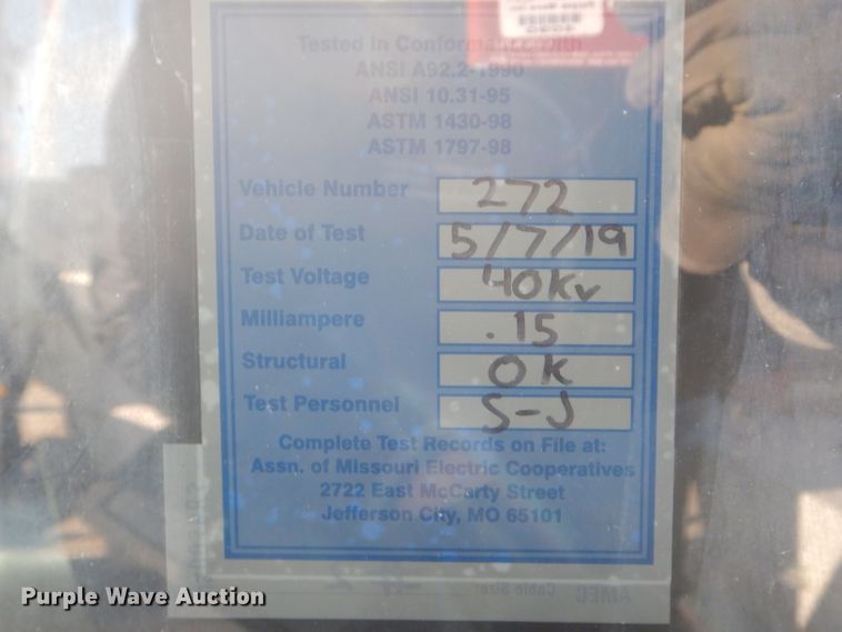 image for item DH6383 2012 Dodge Ram 5500 bucket truck