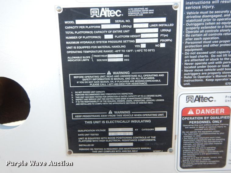 image for item DH6383 2012 Dodge Ram 5500 bucket truck