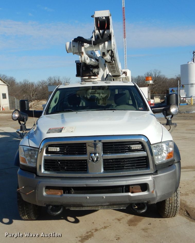 image for item DH6384 2011 Dodge Ram 5500 bucket truck