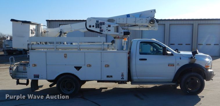 image for item DH6384 2011 Dodge Ram 5500 bucket truck