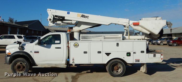 image for item DH6384 2011 Dodge Ram 5500 bucket truck