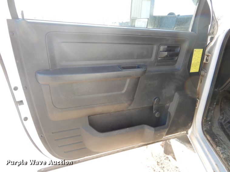 image for item DH6384 2011 Dodge Ram 5500 bucket truck