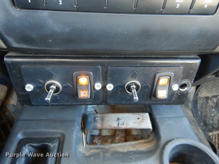 image for item DH6384 2011 Dodge Ram 5500 bucket truck