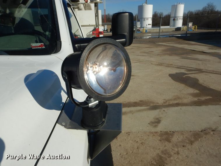 image for item DH6384 2011 Dodge Ram 5500 bucket truck