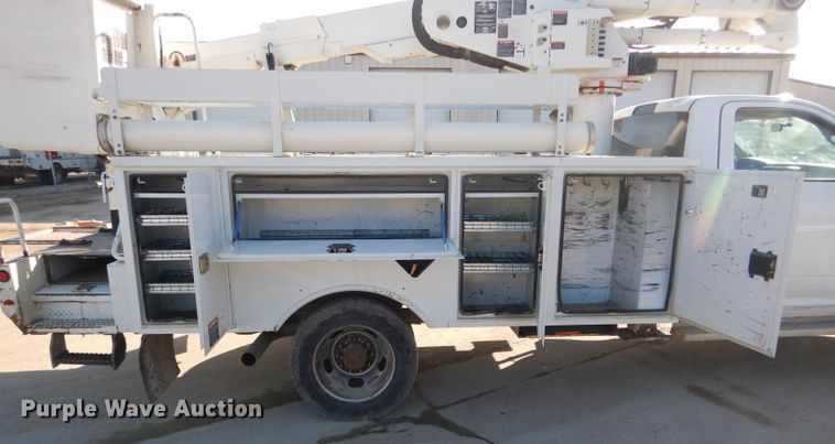 image for item DH6384 2011 Dodge Ram 5500 bucket truck