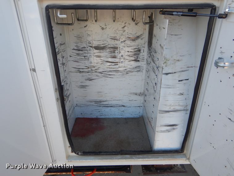 image for item DH6384 2011 Dodge Ram 5500 bucket truck