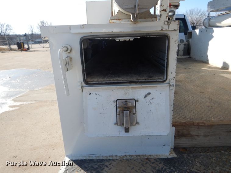 image for item DH6384 2011 Dodge Ram 5500 bucket truck