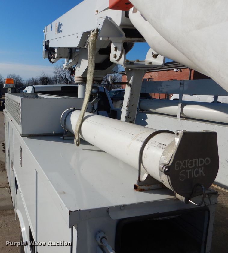 image for item DH6384 2011 Dodge Ram 5500 bucket truck