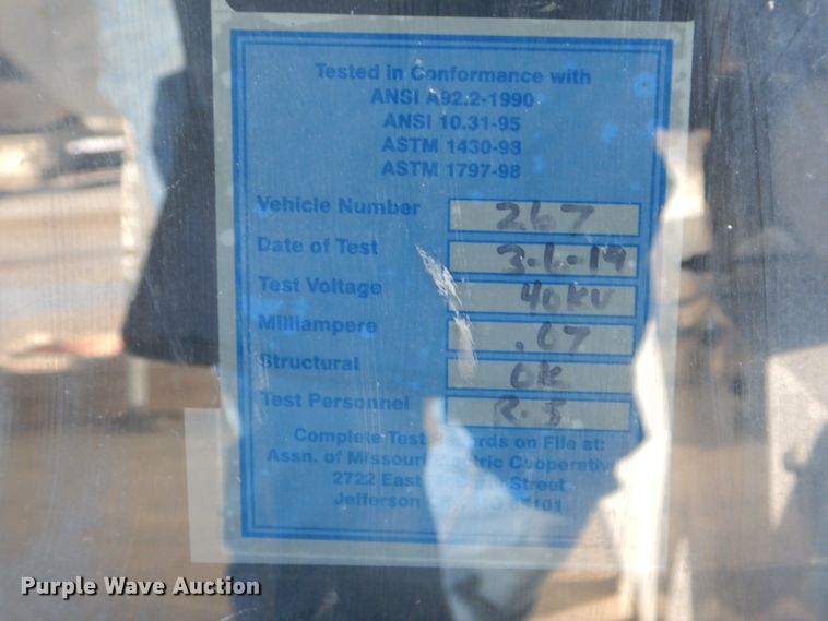 image for item DH6384 2011 Dodge Ram 5500 bucket truck