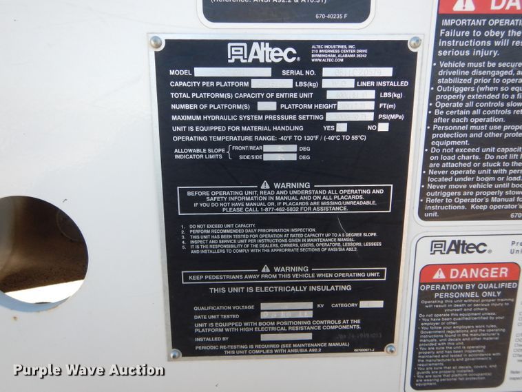 image for item DH6384 2011 Dodge Ram 5500 bucket truck