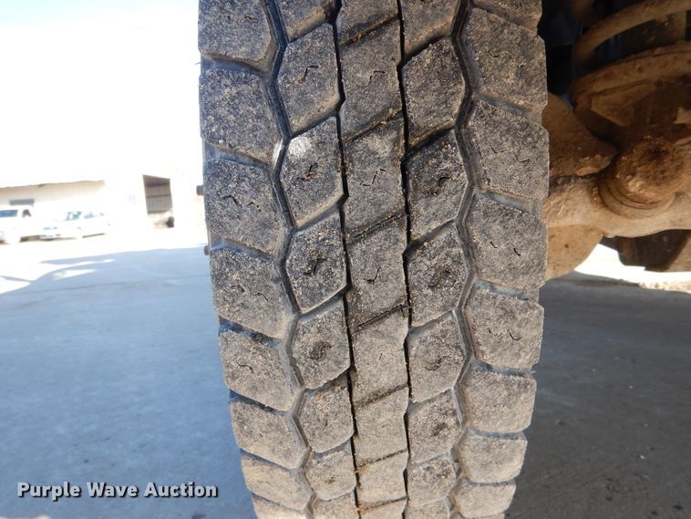 image for item DH6384 2011 Dodge Ram 5500 bucket truck