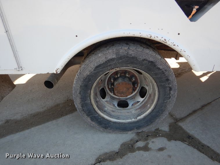 image for item DH6384 2011 Dodge Ram 5500 bucket truck