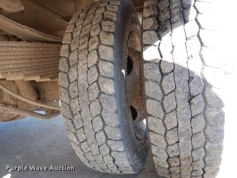 image for item DH6384 2011 Dodge Ram 5500 bucket truck