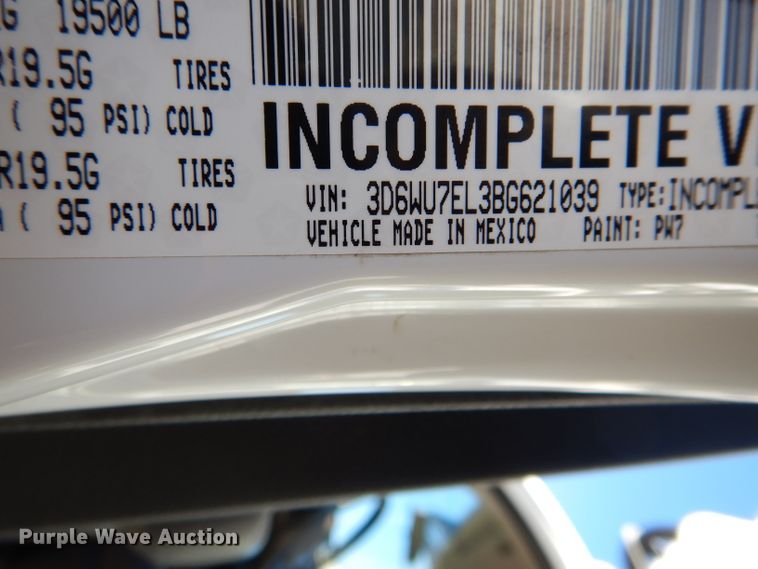 image for item DH6384 2011 Dodge Ram 5500 bucket truck