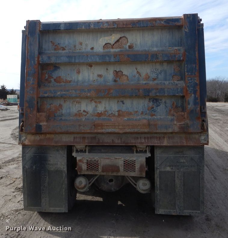 image for item DH6404 1987 Freightliner FLC dump truck