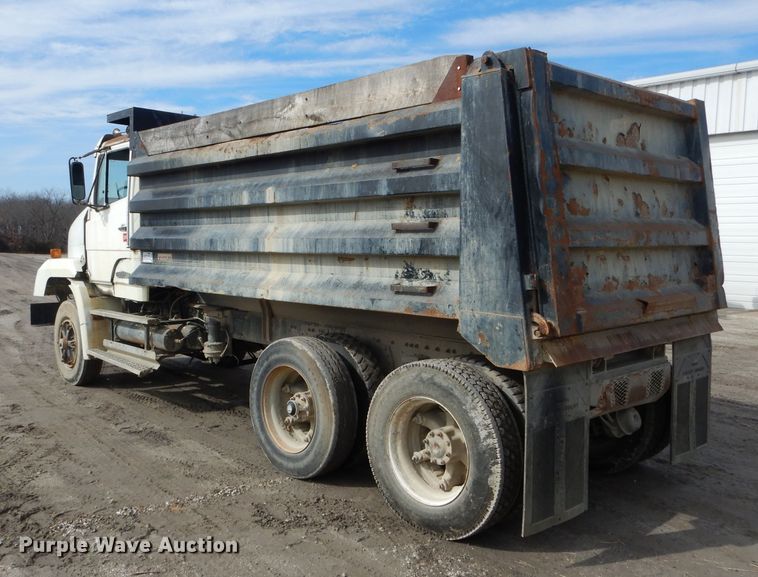 image for item DH6404 1987 Freightliner FLC dump truck