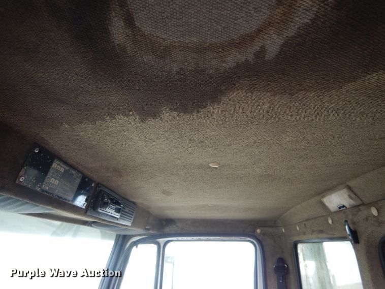 image for item DH6404 1987 Freightliner FLC dump truck