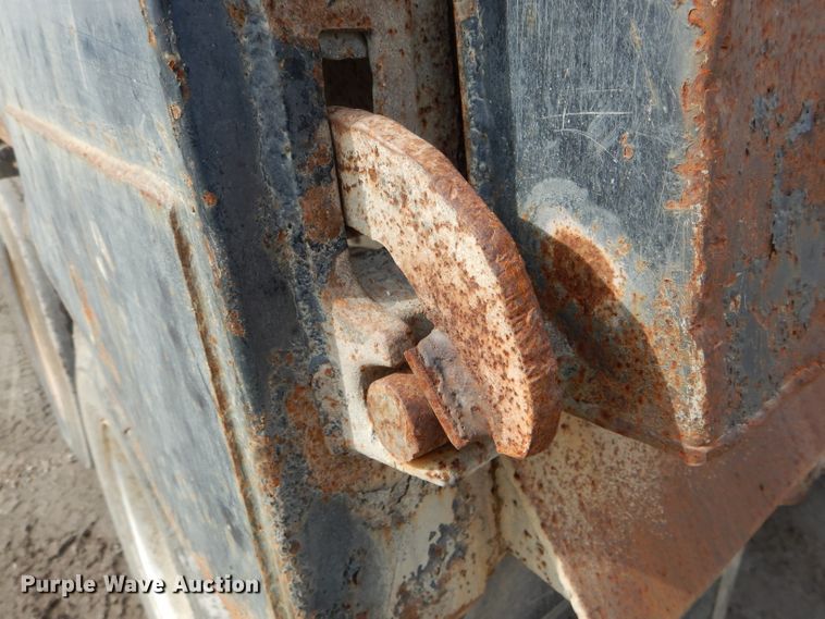 image for item DH6404 1987 Freightliner FLC dump truck