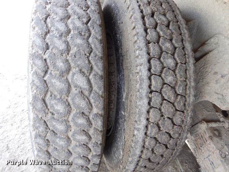 image for item DH6404 1987 Freightliner FLC dump truck