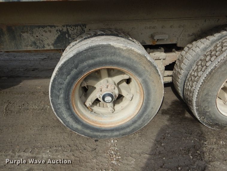 image for item DH6404 1987 Freightliner FLC dump truck