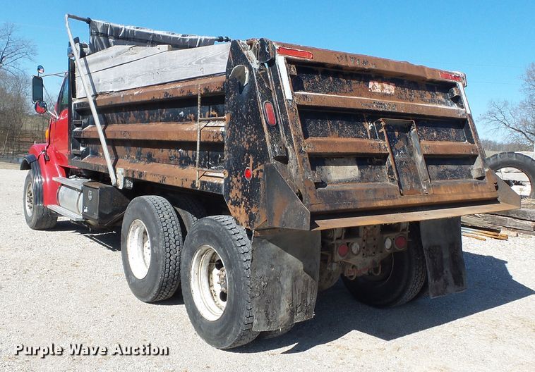 image for item DH7858 2000 Sterling L-Line construction dump truck