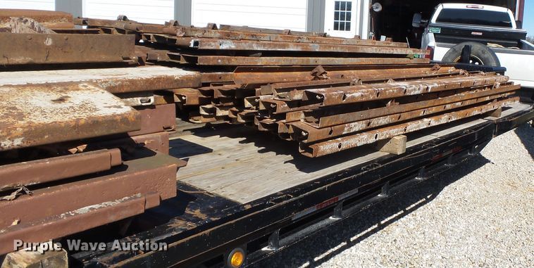 image for item DH7859 Approximately 90 concrete forms