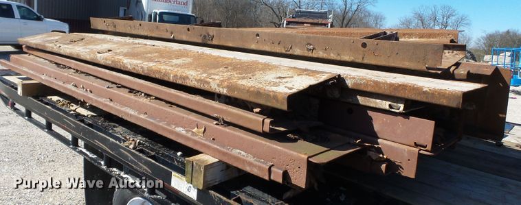 image for item DH7859 Approximately 90 concrete forms