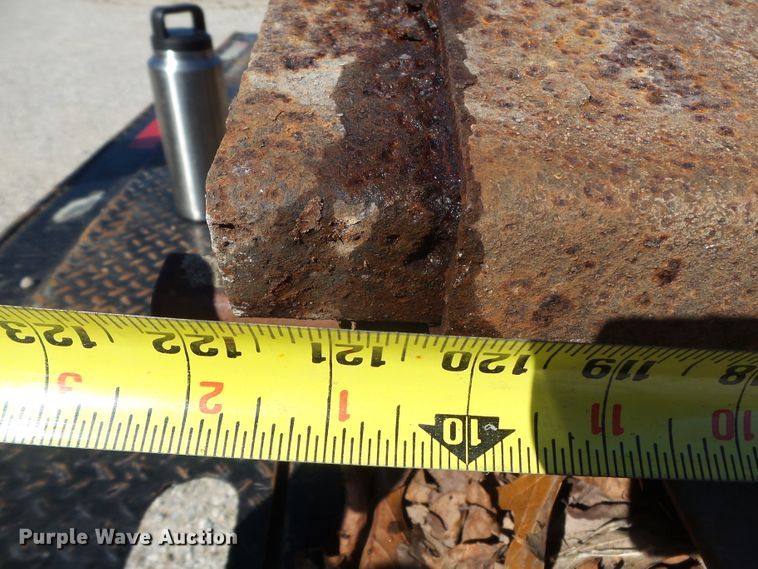 image for item DH7859 Approximately 90 concrete forms