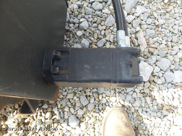 image for item DH7867 6'W skid steer tiller