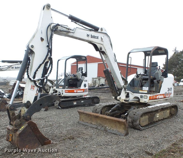 image for item DH7872 2005 Bobcat 341G mini excavator