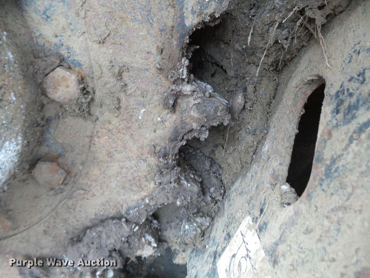 image for item DH7872 2005 Bobcat 341G mini excavator