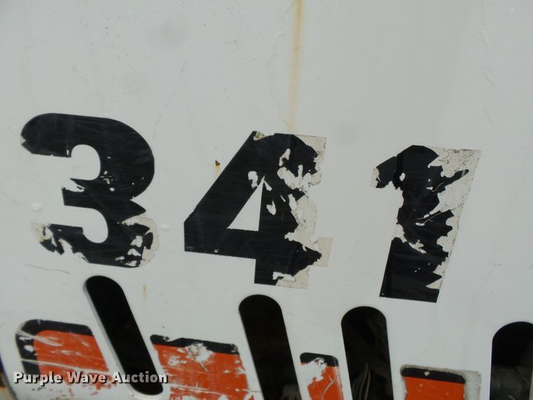 image for item DH7872 2005 Bobcat 341G mini excavator