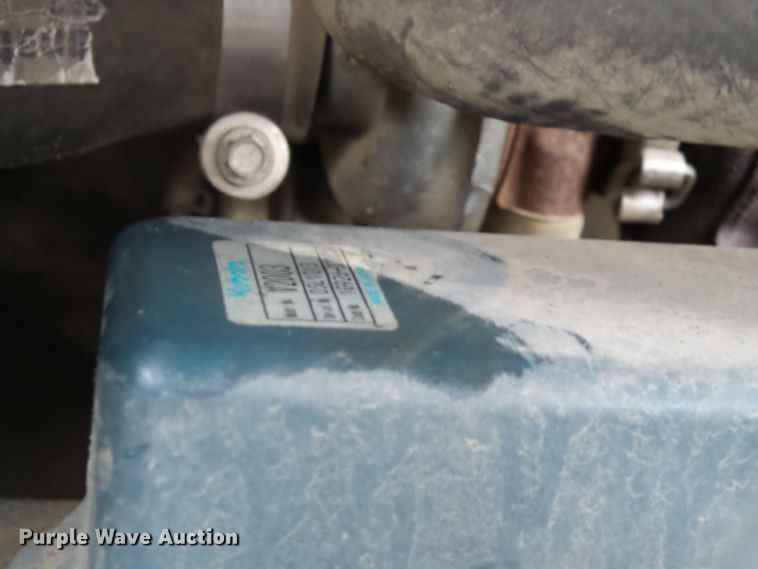 image for item DH7872 2005 Bobcat 341G mini excavator