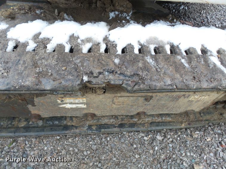 image for item DH7872 2005 Bobcat 341G mini excavator