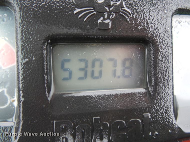 image for item DH7872 2005 Bobcat 341G mini excavator