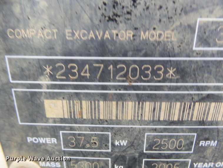 image for item DH7872 2005 Bobcat 341G mini excavator