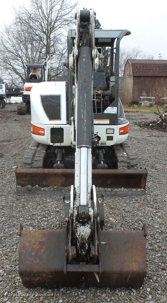 image for item DH7873 2004 Bobcat 430 ZHS mini excavator