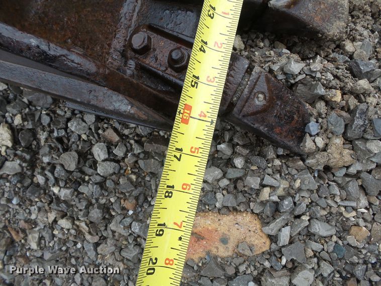 image for item DH7873 2004 Bobcat 430 ZHS mini excavator