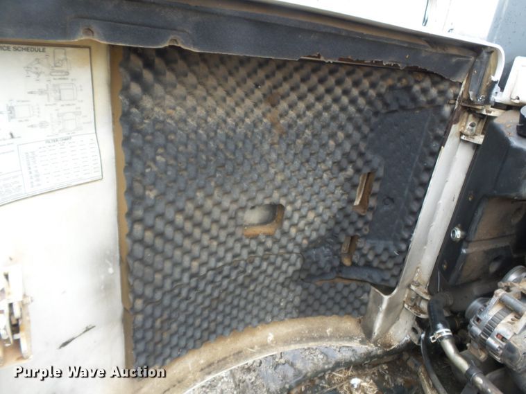 image for item DH7873 2004 Bobcat 430 ZHS mini excavator