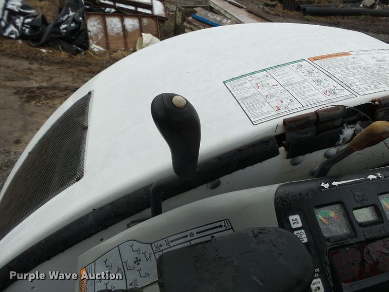 image for item DH7873 2004 Bobcat 430 ZHS mini excavator