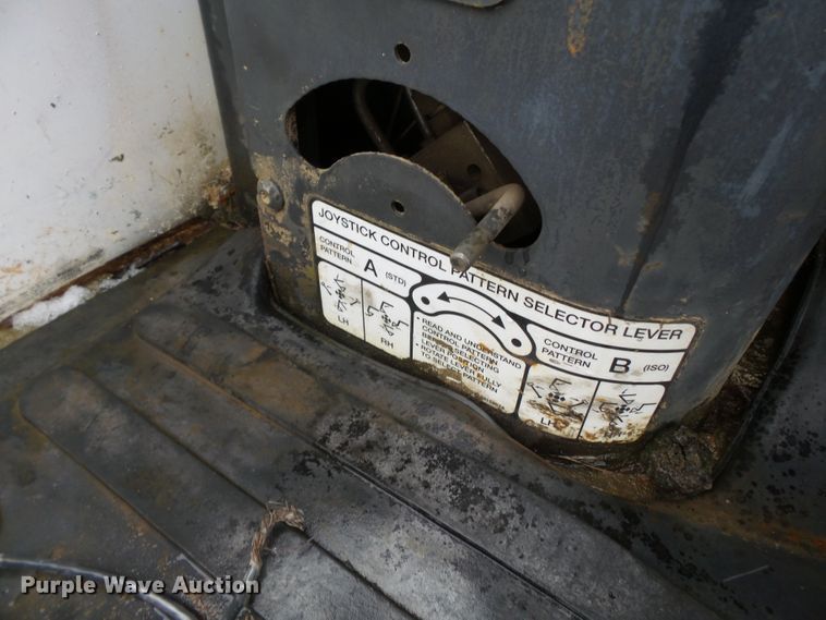 image for item DH7873 2004 Bobcat 430 ZHS mini excavator