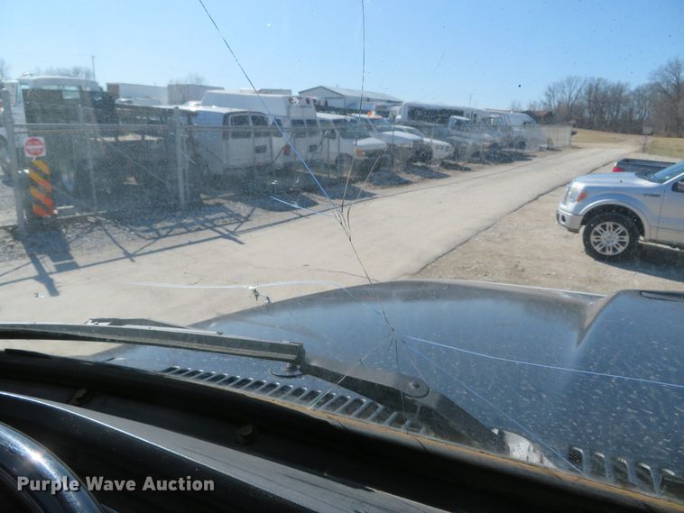 image for item DI2072 1990 Ford L8000 dump truck