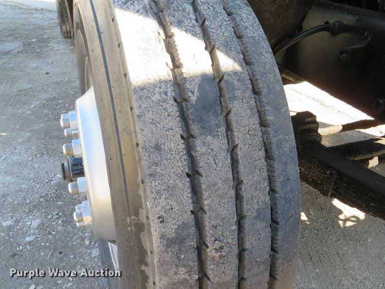 image for item DI2072 1990 Ford L8000 dump truck