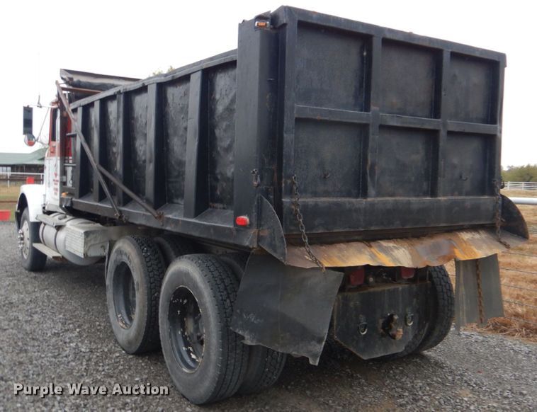 image for item DI2358 1990 International F9370 dump truck