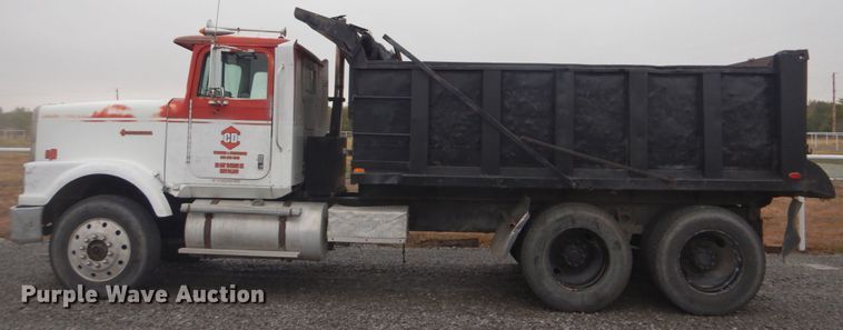 image for item DI2358 1990 International F9370 dump truck