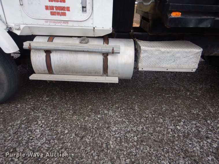 image for item DI2358 1990 International F9370 dump truck