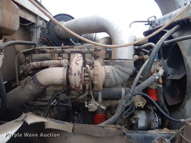 image for item DI2358 1990 International F9370 dump truck