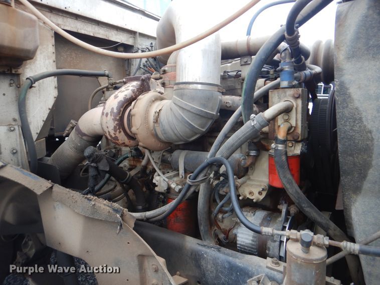 image for item DI2358 1990 International F9370 dump truck