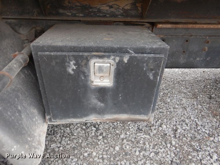 image for item DI2358 1990 International F9370 dump truck